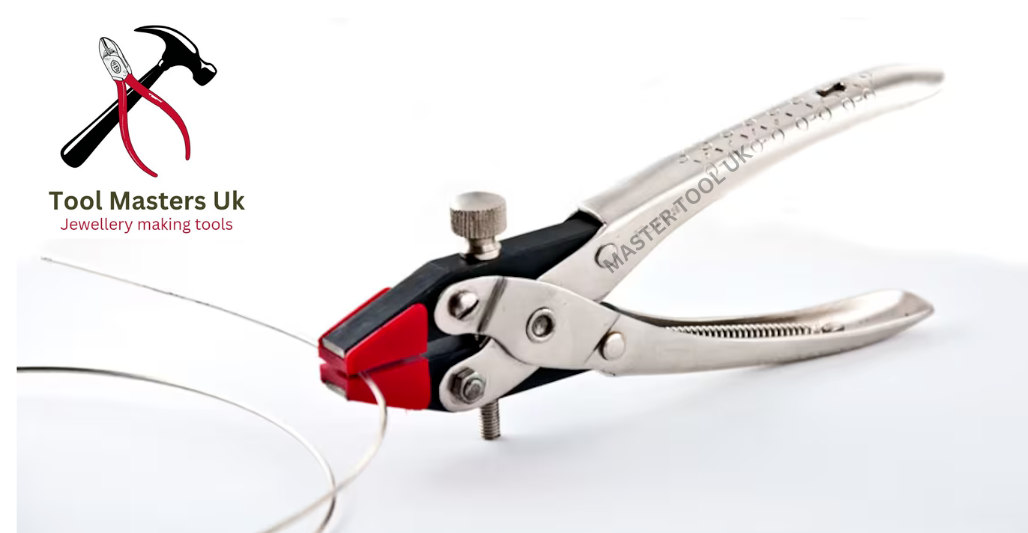 Parallel flat nose pliers 